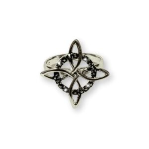 Anillo de marquesita nudo de bruja