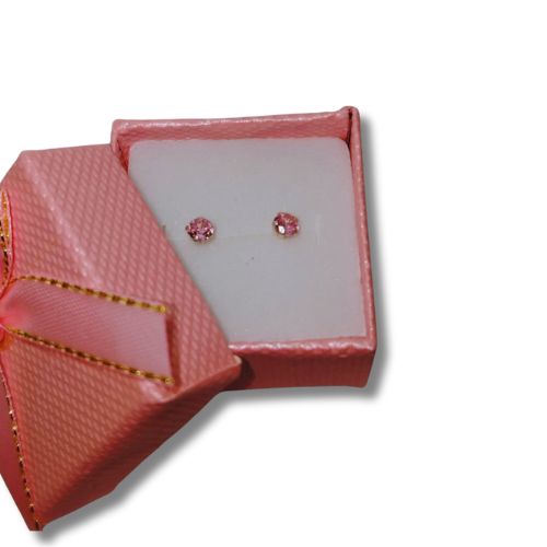 Arete broquel de plata con circonia rosa circular