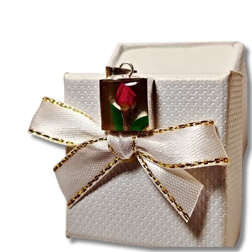 Mini dije de rosa encapsulada cuadrada