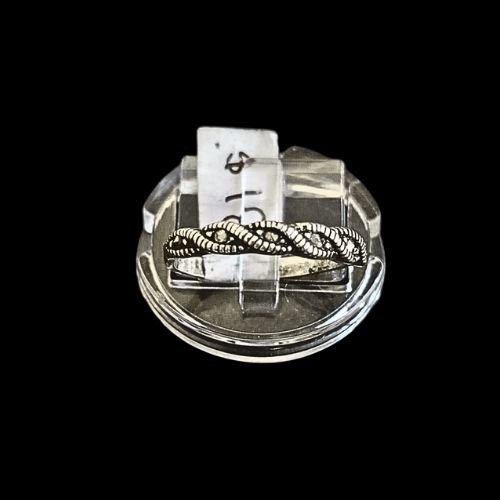 Anillo marquesita trenzado